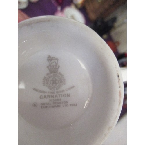 253B - ROYAL DOULTON BONE CHINA 