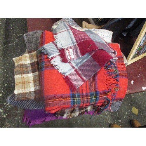 244 - VINTAGE WOOL TRAVEL RUGS AND BLANKETS INC A RED TARTAN TRAVEL RUG 