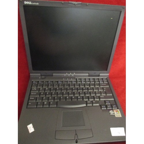 79 - DELL LATITUDE CPi LAPTOP AND A TARGUS BAG (NO LEADS)