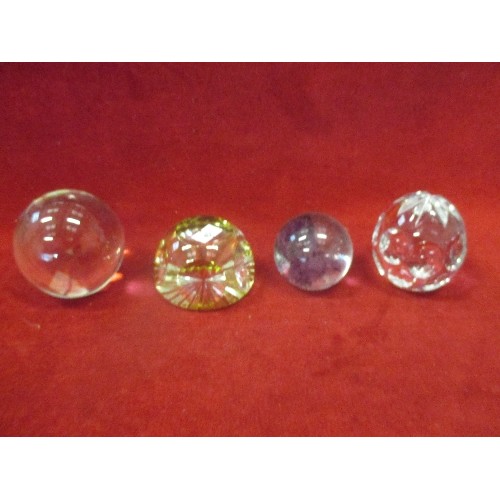 340 - FOUR GLASS PAPERWEIGHTS INC CLEAR SPHERE MAGNIFIER, FACETED GLASS