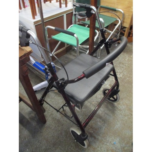 488 - MOBILITY WALKER WITH SEAT AND BAG