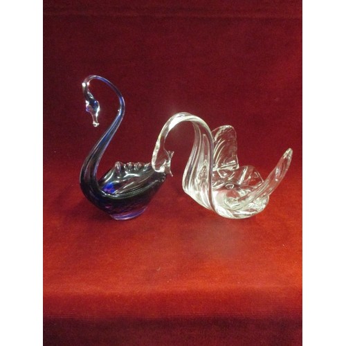 1 - TWO MURANO GLASS SWANS, ONE CLEAR, ONE PURPLE MOTTLED - 20CM & 17CM