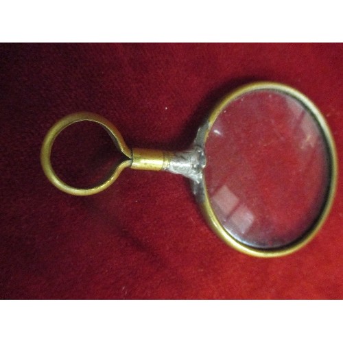 25 - ANTIQUE MAGNIFYING 