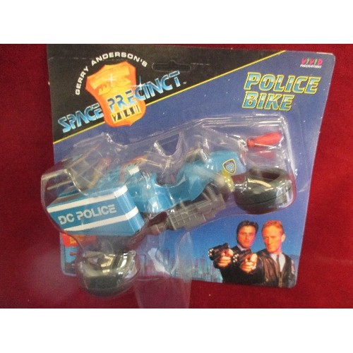 65 - POLICE BIKE -  GERRY ANDERSON'S SPACE PRECINCT 2040 -  FIRES LASER CANNONS, SEALED