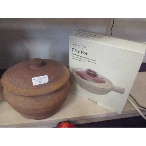 62 - CLAY COOKING POT AND A FURTHER STONEWARE POT