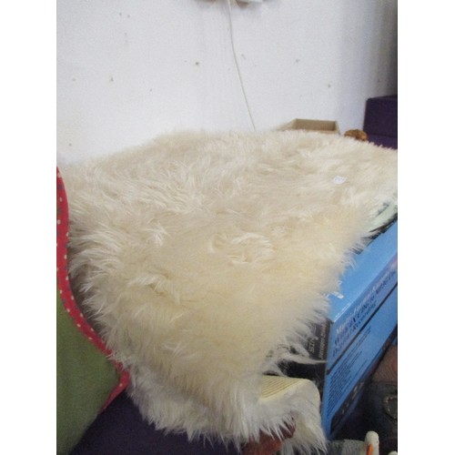 108 - FAUX SHEEPSKIN RUG - 124CM X 68CM