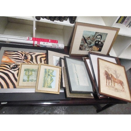 158 - PICTURES AND PRINTS INCLUDING ZEBRA AND LION MODERN PRINTS IN BLACK FRAMES