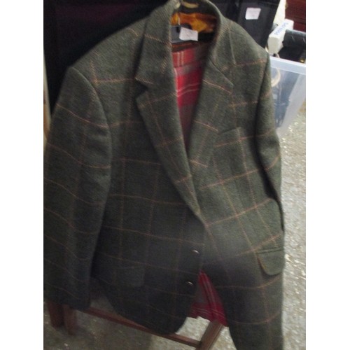 192 - A CHARLES TYRWHITT WOOL JACKET IN A FOREST GREEN CHECK DESIGN TOGETHER WITH A KILT BY JEDBURGH KILTM... 