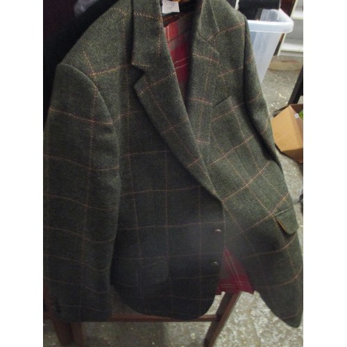 192 - A CHARLES TYRWHITT WOOL JACKET IN A FOREST GREEN CHECK DESIGN TOGETHER WITH A KILT BY JEDBURGH KILTM... 