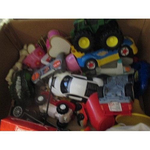 198 - A BAG OF HEXBUG TOYS AND BOX OF TOY CARS