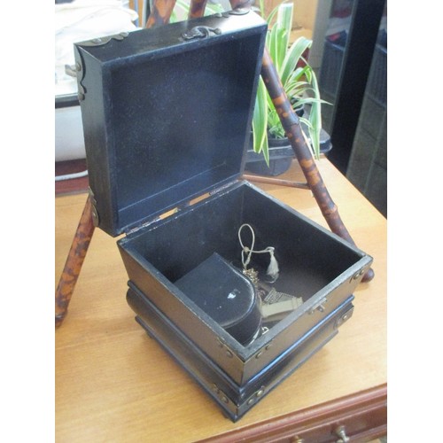 238 - WOODEN JEWELLERY CASKET WITH CONTENTS OF WRIST WATCHES AND JEWELLERY. INCLUDES A GENTS STEELTECH SQU... 