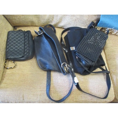 311 - 4 LADIES BLACK HANDBAG / SHOULDER BAGS INCLUDING LIZ CLAIBORNE