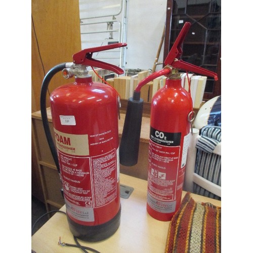 320 - A FOAM FIRE EXTINGUISHER (6 LITRE) AND A CO2 (2 KILOGRAM) FIRE EXTINGUISHER - BOTH TESTED DECEMBER 2... 