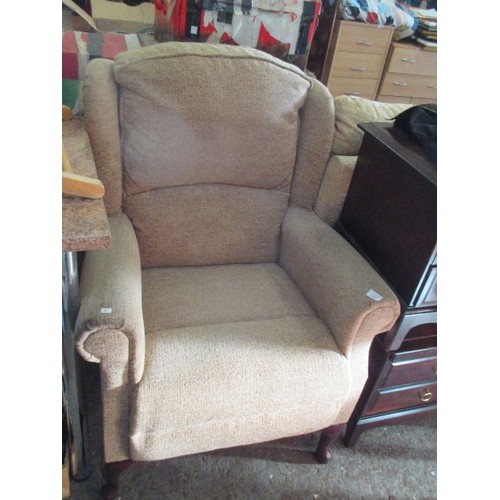 349 - GOOD QUALITY WING ARMCHAIR ON QUEEN ANNE LEGS TEXTURED BEIGE / CHOCOLATE FLECK FABRIC