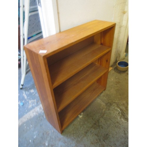 121 - PINE BOOK SHELVES