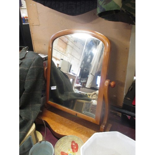 191 - VICTORIAN MAHOGANY FRAMED DRESSING TABLE MIRROR