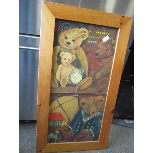 360 - TEDDY BEAR PRINT IN PINE FRAME