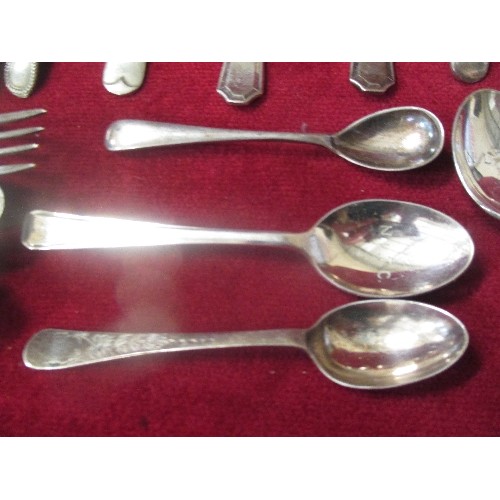 8 - A BOX OF ANTIQUE AND VINTAGE PLATED CUTLERY TO INCLUDE A CADDY SPOON WITH SHELL SHAPED BOWL, A BERRY... 