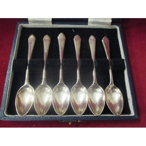 13 - A GOOD SET OF CIRCA 1930 MAPPIN & WEBB SILVER PLATED EGG SPOONS