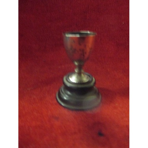 28 - MINIATURE STERLING SILVER TROPHY CUP ON STAND, BIRM 1906, SAMUEL LEVI. ENGRAVED 