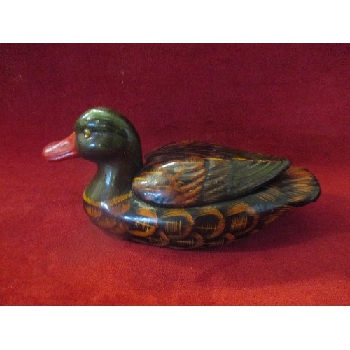 73 - POTTERY DUCK/DRAKE. HAND PAINTED LIDDED POT WITH GLASS EYES.