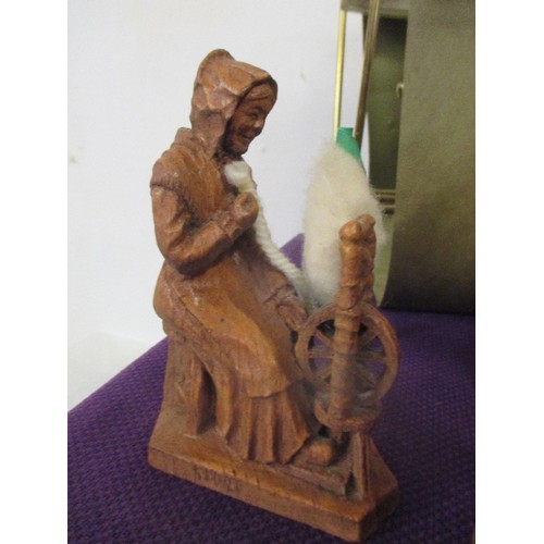 109 - VINTAGE WOODEN TREEN ITEMS. LOVELY CARVED FIGURES OF PEOPLE AND ANIMALS. INCLUDES A LADY AT THE SPIN... 