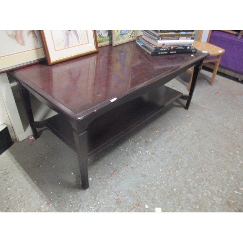 178 - LARGE DARK POLISHED WOOD COFFEE TABLE, HAS LOWER SHELF. 120CM L.