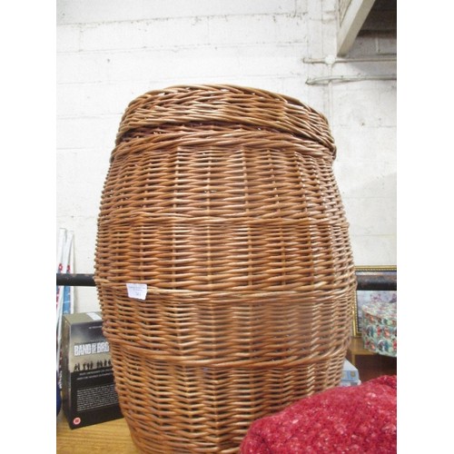 343 - WICKER BARREL SHAPED LAUNDRY BASKET WITH LID