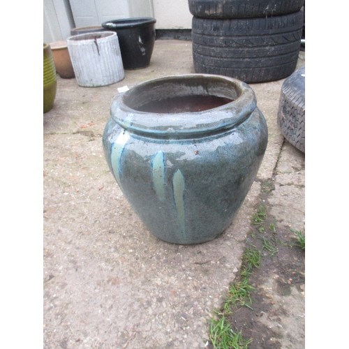 649 - LOVELY GLAZED EARTHENWARE PLANT POT