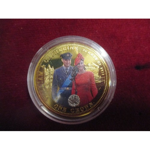 32 - A SET PF 3 TDC 24CT GOLD PLATED WILLIAM AND CATHERINE 2013 CROWN COINS AND A 2006 TDC QUEEN ELIZABET... 