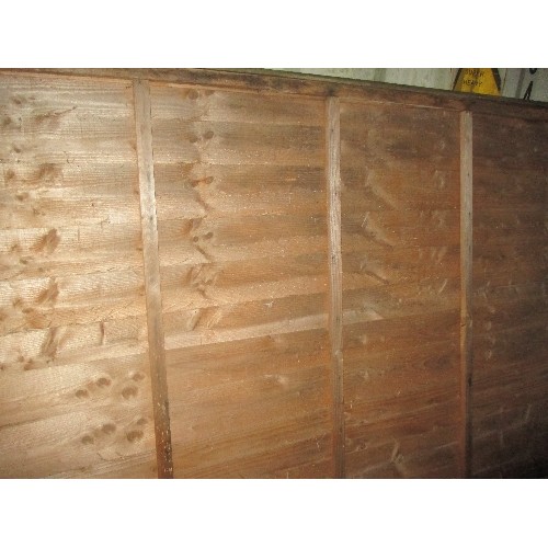 657 - 2 FENCE PANELS 6FTX 6FT