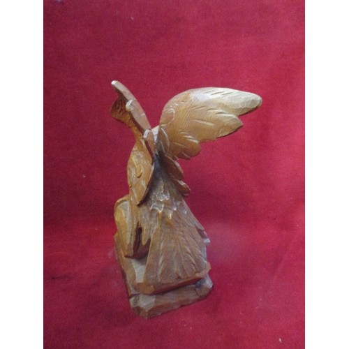 38 - AUSTRIAN SEEFELD WOODEN CARVING OF AN EAGLE. STAMPED UNDERNEATH WITH 'AGREPAZ SEEFELD' 24CM H.