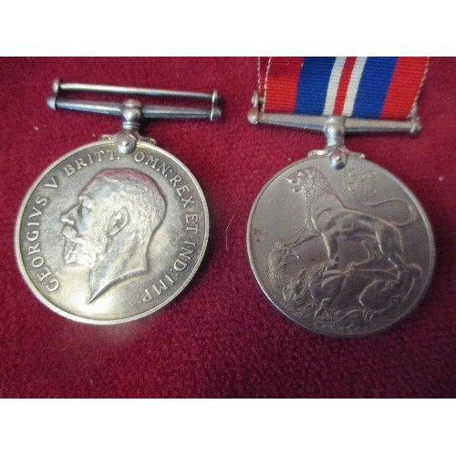 59 - COLLECTION OF WWI & WWII MEDALS
2 WWI British War Silver Medal 1914-1918 GeorgeV
ISSUED TO 
144016 G... 