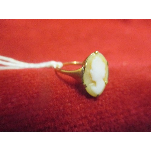 17H - 9ct GOLD CAMEO RING WEIGHT 1.44G SIZE I