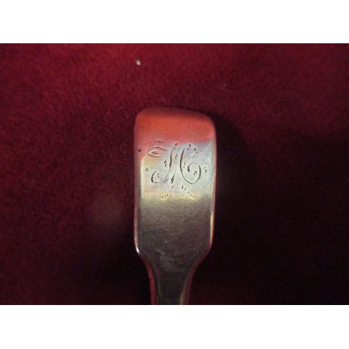 44A - A LARGE GEORGIAN SILVER SALT SPOON LONDON 1824 - 12CM - 18 GRAMS