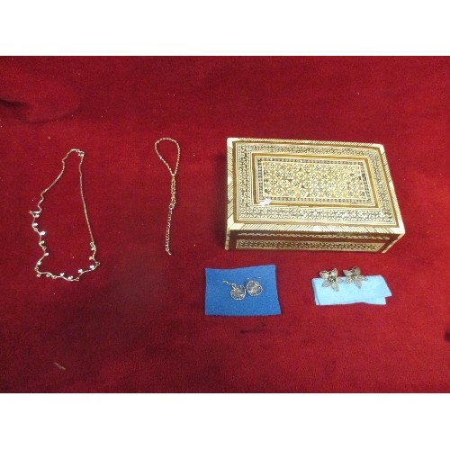 54C - SMALL COLLECTION OF SILVER JEWELLERY INCLUDING NECKLACE SET WITH DIAMANTE, SPIRAL TWIST BRACELET AND... 