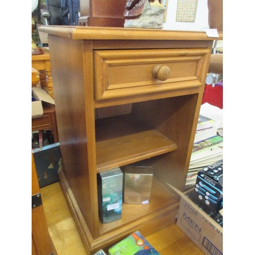 186 - SMALL PINE SIDE TABLE WITH SHELF AND DRAWER