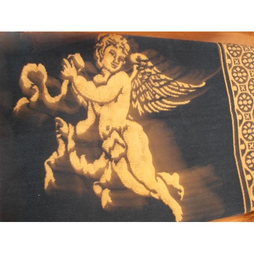 274 - A LOVELY WALL HANGING / THROW IN FOREST GREEN WITH GOLD CHERUB DESIGN - 150CM X 120CM