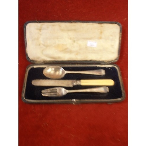 288 - KNIFE FORK AND SPOON SET IN A FITTED CASE