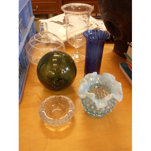 290 - 6 PIECES OF QUALITY GLASS INC AN EDWARDIAN CELERY VASE, VICTORIAN BLUE VASE WITH FRILLED TOP, BOTTLE... 