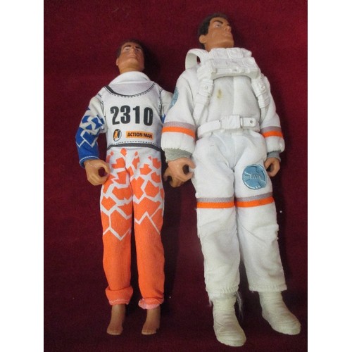 427 - 2 VINTAGE ACTION MEN - ASTRONAUT AND SKIER - MARKED HASBRO 1993 - GOOD CONDITION