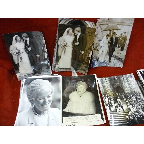 345 - APPROX 100 ORIGINAL BLACK AND WHITE PRESS PHOTOGRAPHS OF THE ROYAL FAMILY INC QUEEN MARY, DUCHESS OF... 