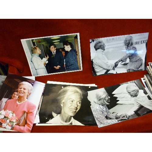 345 - APPROX 100 ORIGINAL BLACK AND WHITE PRESS PHOTOGRAPHS OF THE ROYAL FAMILY INC QUEEN MARY, DUCHESS OF... 