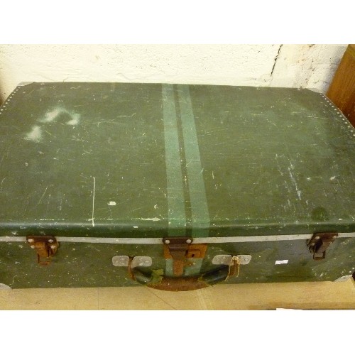 371 - 2 VINTAGE SUITCASES