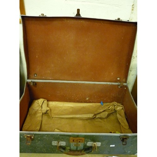 371 - 2 VINTAGE SUITCASES