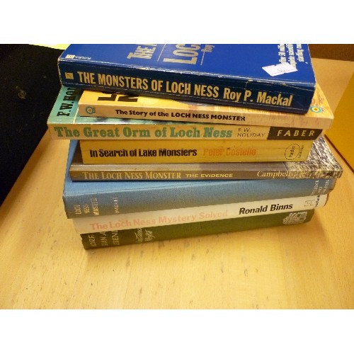 391 - 8 X VINTAGE BOOKS ON LOCH NESS MONSTER THEME, INC 