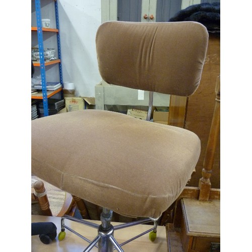 399 - TWO DESK / OFFICE SWIVEL CHAIRS, ONE VINTAGE RETRO ON CHROME BASE