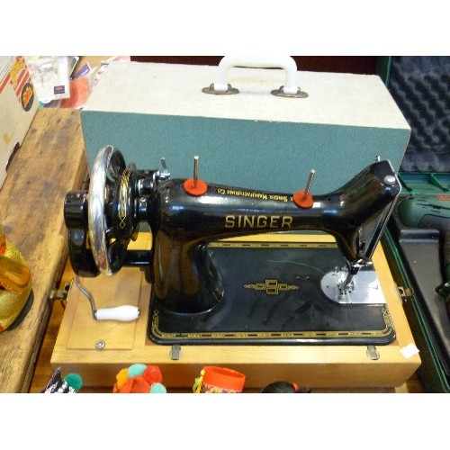 430 - SINGER SEWING MACHINE IN CASE