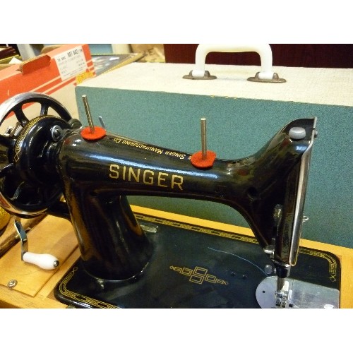 430 - SINGER SEWING MACHINE IN CASE