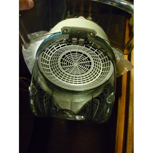 462 - 2 HAIR DRYING MACHINES BY 